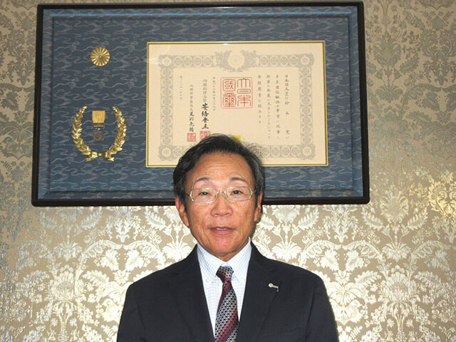 代表取締役社長　鈴木　寬